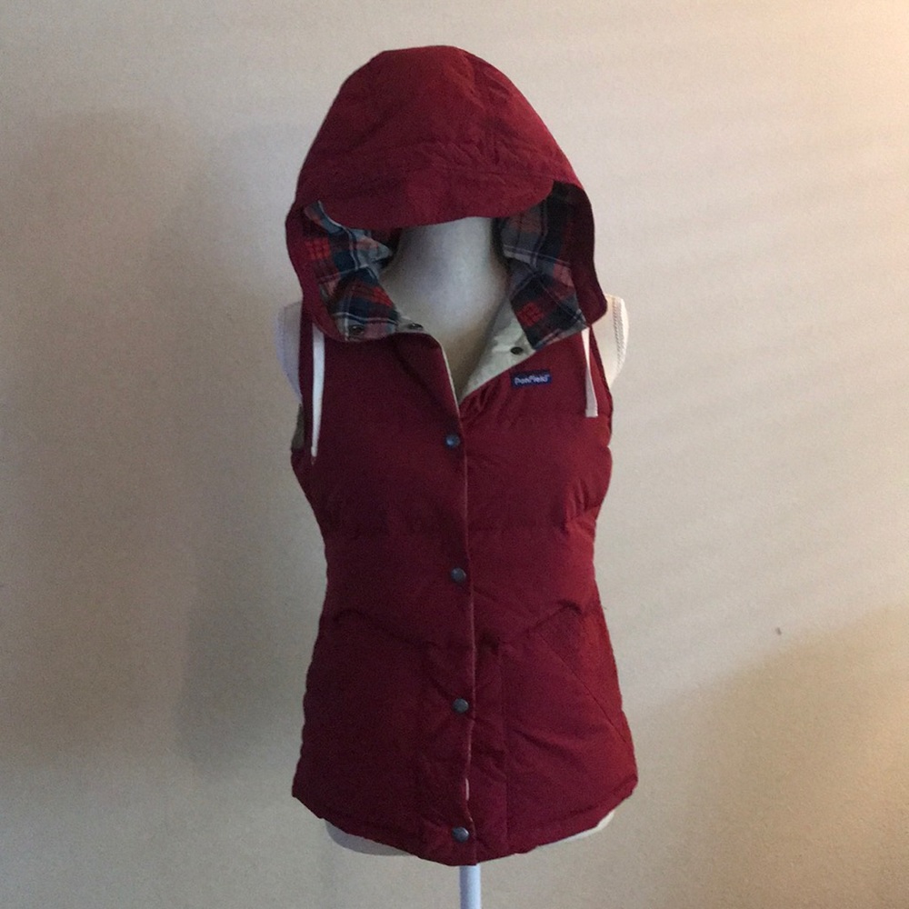 Penfield Vintage outdoors red hooded puffer vest